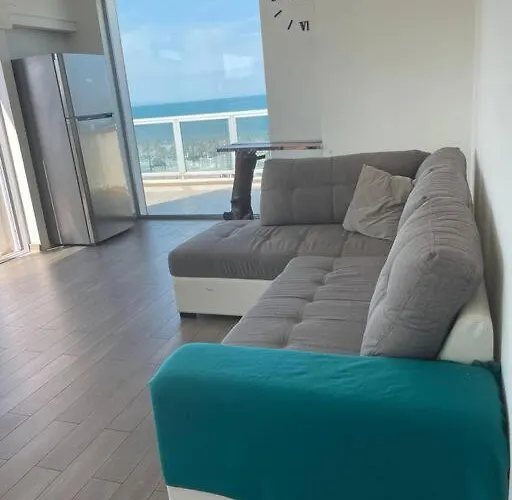 דירה Attico - Il Panorama בארלטה